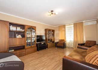 Продается 3-комнатная квартира, 117 м2, Ростовская область, улица Пановой, 25А