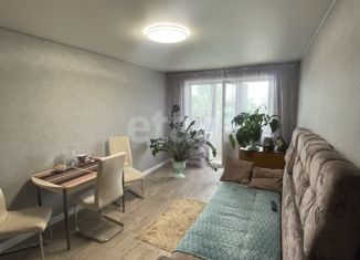 Продается двухкомнатная квартира, 45 м2, Абакан, улица Грибоедова, 2