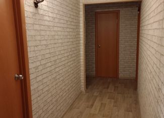 Продам трехкомнатную квартиру, 65 м2, Нижний Новгород, улица Героя Советского Союза Усилова, 10, улица Героя Советского Союза Усилова