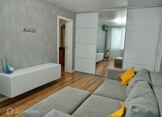 Продается четырехкомнатная квартира, 58.1 м2, Темрюк, улица Ленина, 79