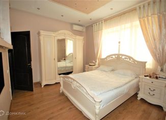 Многокомнатная квартира на продажу, 211 м2, Евпатория, улица Сытникова, 6