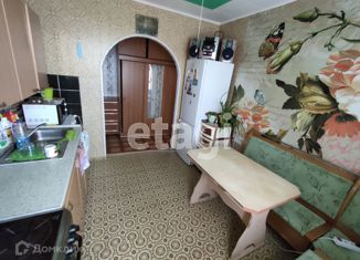 Продается 3-комнатная квартира, 61.2 м2, Когалым, улица Дружбы Народов, 26