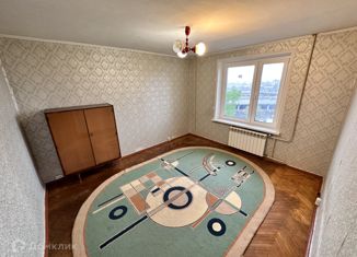 Продаю 2-комнатную квартиру, 37.6 м2, Москва, улица Плющева, 18к2, станция Андроновка