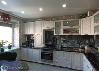 Продаю 2-ком. квартиру, 61.6 м2, Чебоксары, улица Академика Королёва, 15, жилой район Юго-Западный