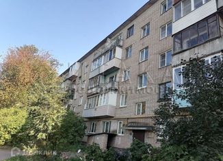 Трехкомнатная квартира на продажу, 61.6 м2, Бокситогорск, Южная улица, 17