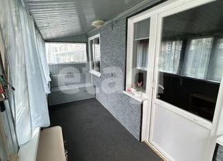 Продаю 2-ком. квартиру, 52 м2, Новомосковск, улица Чапаева, 6