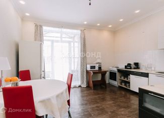 Продаю таунхаус, 179.9 м2, посёлок Садовый, улица Затонского