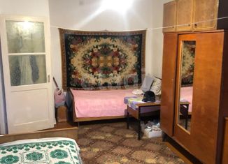 Продается 3-комнатная квартира, 62 м2, Челябинская область, улица Космонавтов, 3