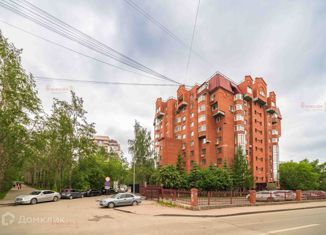 Продаю 3-комнатную квартиру, 111 м2, Екатеринбург, улица Хомякова, 23, метро Площадь 1905 года