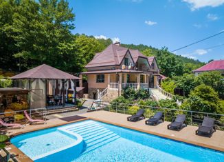 Продаю дом, 390 м2, хутор Бетта, улица Мира, 3