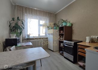 Продается 3-ком. квартира, 67.2 м2, Нижневартовск, улица Чапаева, 85