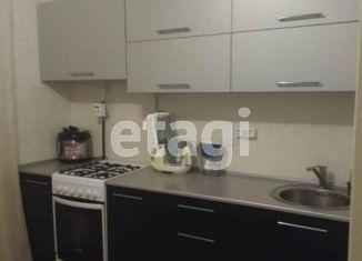 Сдаю в аренду 1-ком. квартиру, 37 м2, Омск, проспект Комарова, 17