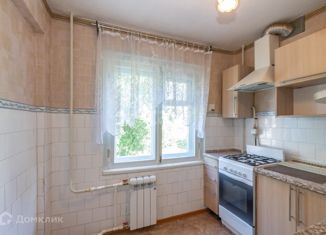 Продаю 3-комнатную квартиру, 50 м2, Омск, улица Волкова, 13, Советский округ