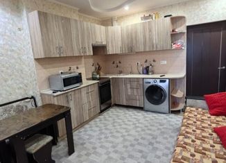 Продам 1-комнатную квартиру, 49 м2, Ростовская область, Батуринская улица, 163