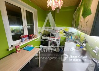 Продается 4-комнатная квартира, 70 м2, Клин, Клинская улица, 4к1