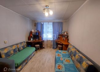 Двухкомнатная квартира на продажу, 46.5 м2, Коряжма, проспект имени М.В. Ломоносова, 9