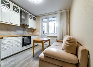 Продается 2-ком. квартира, 53.4 м2, Мурино, Петровский бульвар, 14к2, ЖК Краски Лета