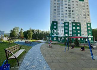 Продажа двухкомнатной квартиры, 49.6 м2, Новосибирск, улица Ошанина, 3, ЖК Сокольники
