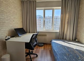 Продаю однокомнатную квартиру, 17 м2, Уссурийск, улица Горького, 100