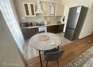 Продается 2-ком. квартира, 48 м2, поселок городского типа Афипский, улица Победы, 17