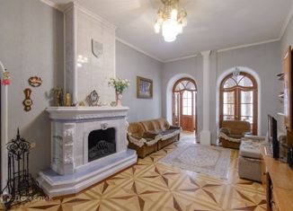 Продам 4-комнатную квартиру, 152 м2, Ростовская область, улица Баумана, 62