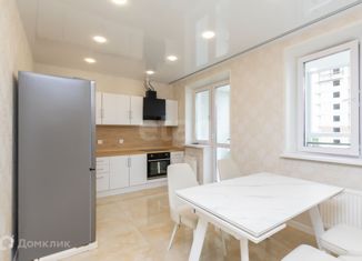 Аренда 1-комнатной квартиры, 50 м2, Тюмень, Дамбовская улица, 29к1