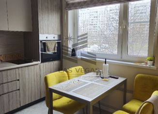 Сдаю в аренду трехкомнатную квартиру, 74 м2, Москва, Таллинская улица, 24