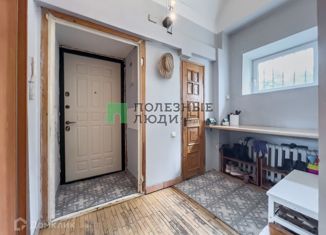 Продаю трехкомнатную квартиру, 106 м2, Санкт-Петербург, Кавалергардская улица, 12Б, метро Площадь Восстания