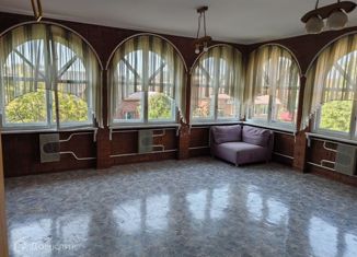 Продаю многокомнатную квартиру, 214.4 м2, Волгодонск, улица Гагарина, 7Б