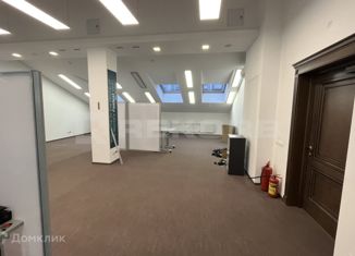 Сдается офис, 557 м2, Санкт-Петербург, Невский проспект, 102С, метро Маяковская