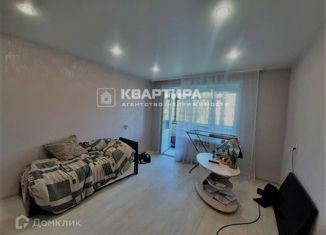 Двухкомнатная квартира на продажу, 46 м2, Невьянск, улица Матвеева, 30