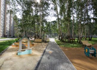 Продаю трехкомнатную квартиру, 70 м2, Челябинск, ЖК Ньютон