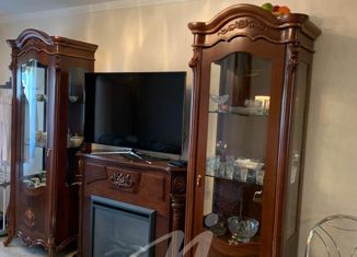 Двухкомнатная квартира на продажу, 43 м2, Москва, улица Академика Павлова, 27к3, метро Крылатское