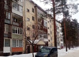 Продается 2-ком. квартира, 52 м2, рабочий посёлок Кадуй, улица Надежды, 2