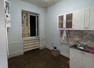 Продаю 3-комнатную квартиру, 70 м2, Оренбургская область, улица Кутузова, 32