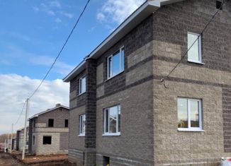 Продам таунхаус, 139 м2, деревня Зинино, улица Рами Гарипова