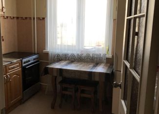 Сдаю четырехкомнатную квартиру, 70 м2, Красноярск, улица Щорса, 57, Кировский район