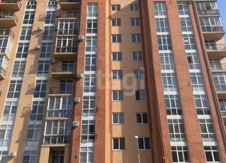 Продам 2-ком. квартиру, 81 м2, Владикавказ, улица Зураба Магкаева, 2