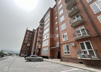 Продаю трехкомнатную квартиру, 90 м2, Владикавказ, улица Астана Кесаева, 44Д