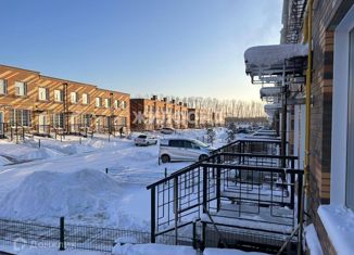 Продам 2-ком. квартиру, 51.7 м2, село Новолуговое, 1-й квартал, 40