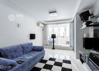 Продам 3-комнатную квартиру, 73.6 м2, Москва, улица Исаковского, 26к2, метро Строгино