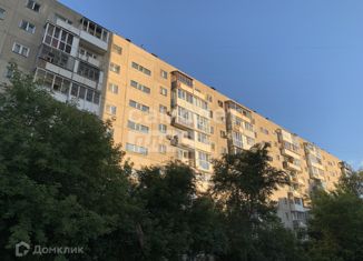 Продается 2-ком. квартира, 52.2 м2, Омская область, улица Чехова, 3