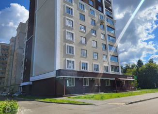 Продаю 2-комнатную квартиру, 72.9 м2, Иваново, улица Красных Зорь, 8