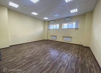 Сдам в аренду офис, 139.9 м2, Саратов, улица Танкистов, 37