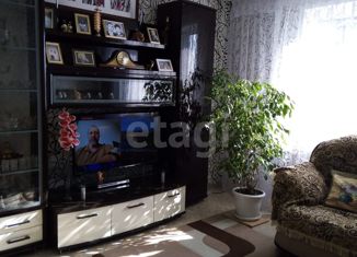 Продаю 5-ком. квартиру, 96 м2, Прокопьевск, улица Есенина, 76/1