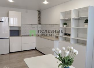 Продам 2-ком. квартиру, 62 м2, Саратов, Воскресенская улица, 34