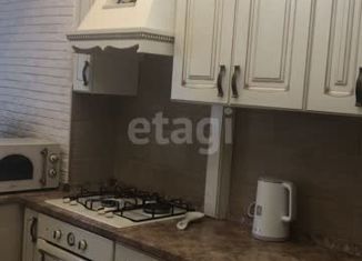 Продам 3-комнатную квартиру, 68 м2, поселок городского типа Разумное, улица Скворцова, 1