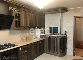 Сдаю четырехкомнатную квартиру, 98 м2, Владимирская область, улица Сурикова, 10А