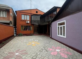 Дом на продажу, 200 м2, Грозный, улица Нурсултана Абишевича Назарбаева, 154
