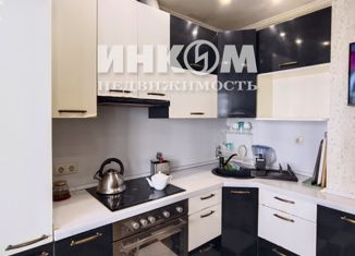 Продам 2-ком. квартиру, 55.1 м2, Москва, Можайское шоссе, 45к1